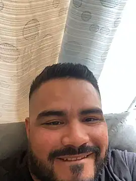 Snapshot of MichaelBear_ chatting on December 15, 2:27 pm MichaelBear  online show from December 15, 2:27 pm