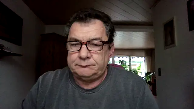 Nobbie444 online show from November 17, 1:36 pm