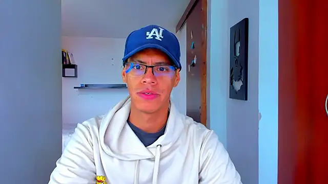 Snapshot of _John_Boy_ chatting on December 28, 7:01 pm  John Boy  online show from December 28, 7:01 pm