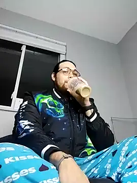 lucasgalacticman online show from February 24, 3:02 am