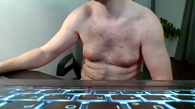 Snapshot of Horney_boy86 chatting on March 2, 10:23 pm Horney boy86 online show from March 2, 10:23 pm