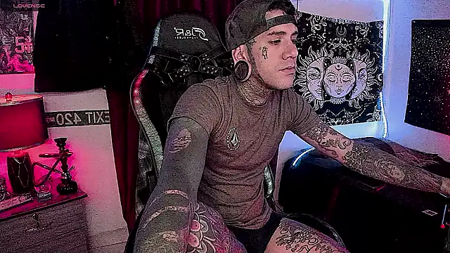 josh  ackerman online show from December 8, 7:22 pm