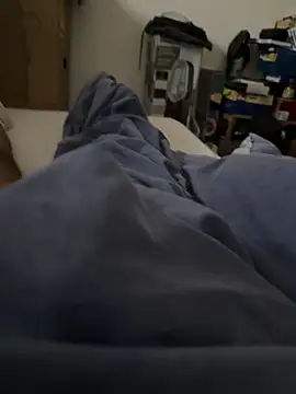 Alerandro00 online show from April 27, 9:28 am