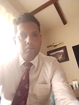 roxioox online show from March 29, 9:31 am