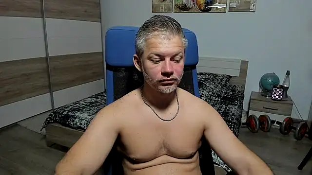 RobbyShawz online show from July 3, 4:29 am