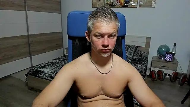 RobbyShawz online show from July 2, 4:18 am