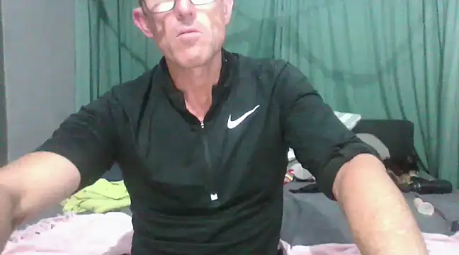 xykenrahxh online show from March 15, 4:32 pm