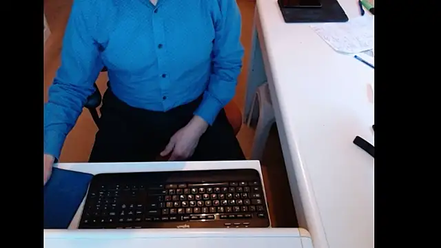 dutchpornking online show from November 9, 8:18 am