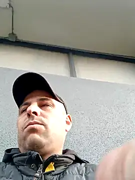 Snapshot of Hotarabicboy36y chatting on February 8, 3:31 pm Hotarabicboy36y online show from February 8, 3:31 pm