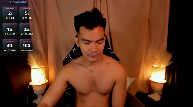 000batman000 online show from February 20, 1:36 am