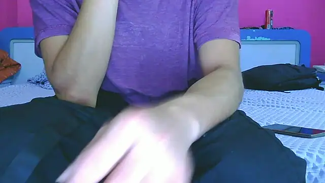 Latinopervs online show from July 5, 1:40 pm