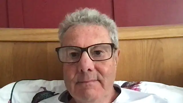 Snapshot of Oldpistolpete chatting on September 29, 11:08 am Oldpistolpete online show from September 29, 11:08 am