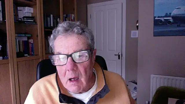 Snapshot of Oldpistolpete chatting on January 4, 2:56 pm Oldpistolpete online show from January 4, 2:56 pm