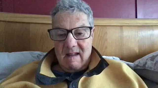 Snapshot of Oldpistolpete chatting on December 13, 10:08 am Oldpistolpete online show from December 13, 10:08 am