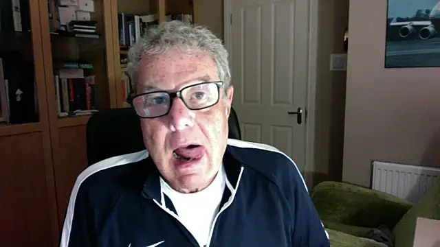 Snapshot of Oldpistolpete chatting on February 6, 6:56 pm Oldpistolpete online show from February 6, 6:56 pm