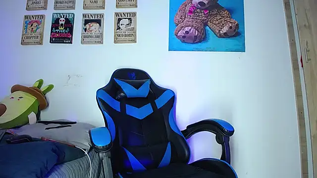 fer perez  online show from April 2, 1:41 pm