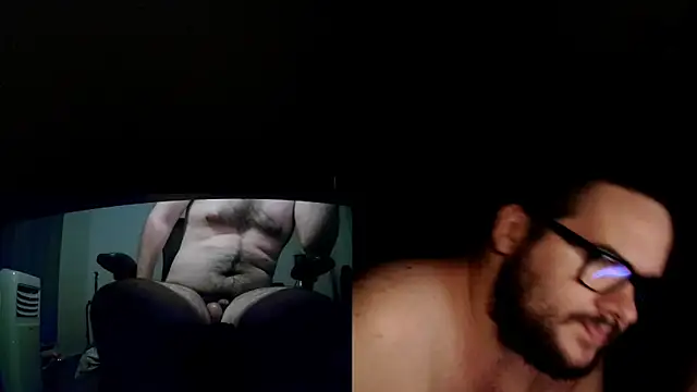 Snapshot of fck_boy123 chatting on October 23, 4:05 am fck boy123 online show from October 23, 4:05 am