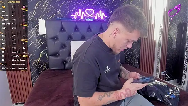 keane lee online show from November 8, 1:58 pm