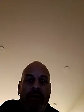 Snapshot of Ryeguy6969 chatting on January 6, 11:31 pm Ryeguy6969 online show from January 6, 11:31 pm