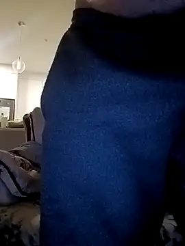 Snapshot of Ryeguy6969 chatting on January 18, 7:15 am Ryeguy6969 online show from January 18, 7:15 am