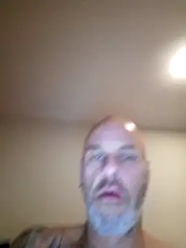 Snapshot of Ryeguy6969 chatting on January 6, 7:31 am Ryeguy6969 online show from January 6, 7:31 am