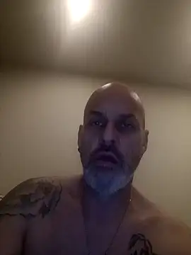 Snapshot of Ryeguy6969 chatting on February 9, 1:56 am Ryeguy6969 online show from February 9, 1:56 am