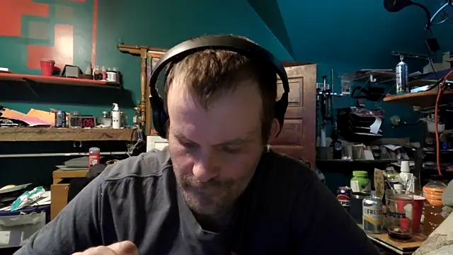 charactrzero online show from April 11, 6:31 am