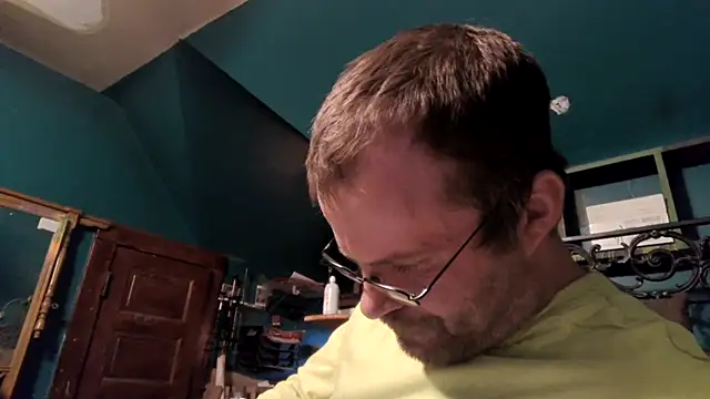 charactrzero online show from November 20, 9:24 pm