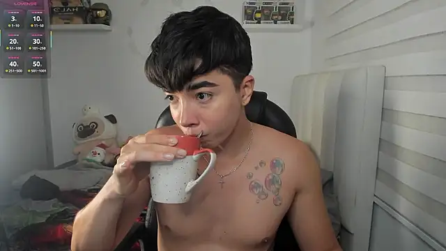 santy7v7 online show from March 11, 1:29 pm