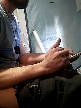 Wero4200 online show from December 22, 8:28 pm