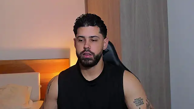 Justyn Torres online show from March 1, 1:18 pm