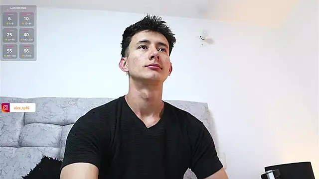 Snapshot of _Alexxx chatting on December 6, 12:12 am  Alexxx online show from December 6, 12:12 am