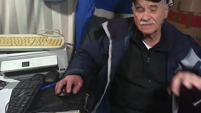 nonnomaturobisex online show from January 19, 11:12 am