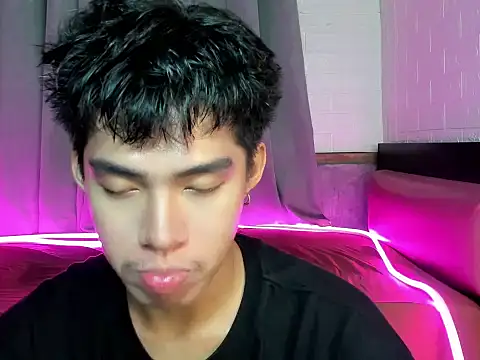 Lightjt04 online show from October 6, 7:40 pm