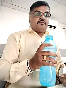 Desi Londa 143 online show from April 9, 6:19 am