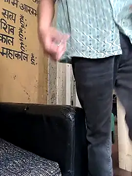  IRRESISTIBLE  online show from March 18, 1:01 pm