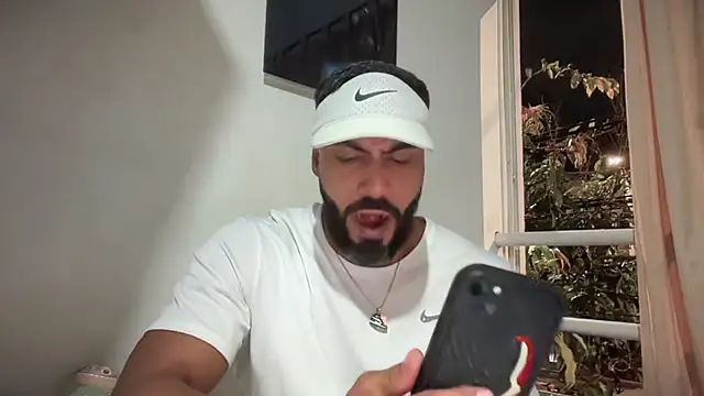 romeolovedark online show from December 23, 1:58 am