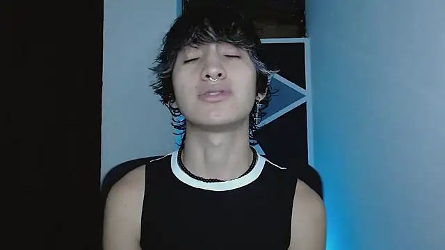 littlextreme online show from January 12, 2:59 am