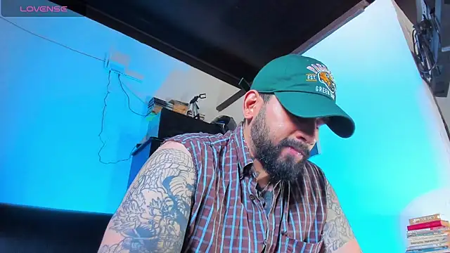 Snapshot of CamiloGray_ chatting on September 15, 3:24 pm CamiloGray  online show from September 15, 3:24 pm