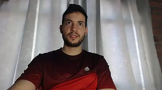 Snapshot of Armando_2002 chatting on January 19, 3:53 pm Armando 2002 online show from January 19, 3:53 pm