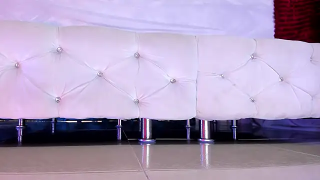 ArchieCollins online show from January 31, 7:45 pm