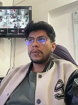 fernandox   online show from May 10, 11:55 am