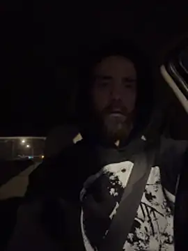 KcCumz19 online show from March 25, 7:01 am