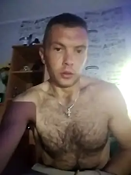 Snapshot of liderek83 chatting on October 14, 11:01 pm liderek83 online show from October 14, 11:01 pm