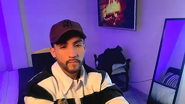 Snapshot of _DANTE_BIGASS chatting on February 23, 2:14 am  DANTE BIGASS online show from February 23, 2:14 am