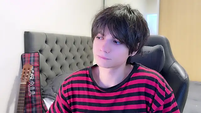 SasukeUhchiaa online show from December 2, 5:13 pm