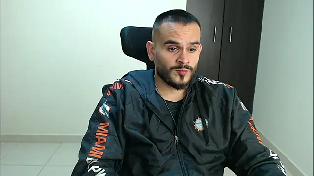 cowboyht online show from November 14, 9:05 pm