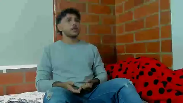 tuyo1995 online show from December 9, 9:22 pm