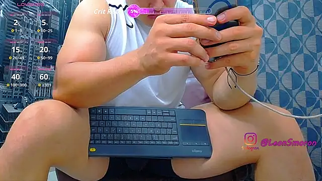 Leonsmoron online show from July 17, 1:02 am