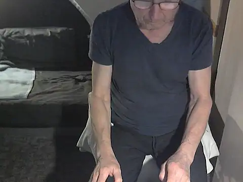 kiam471 online show from February 17, 10:41 pm